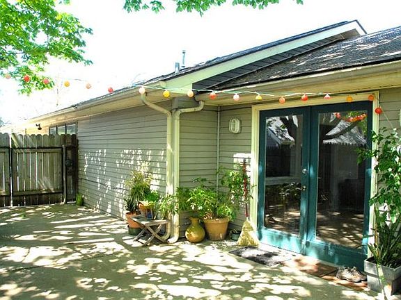 4th image of 206 Owsley Ave