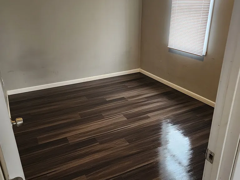 418 E Monroe St #1 — Photo 6