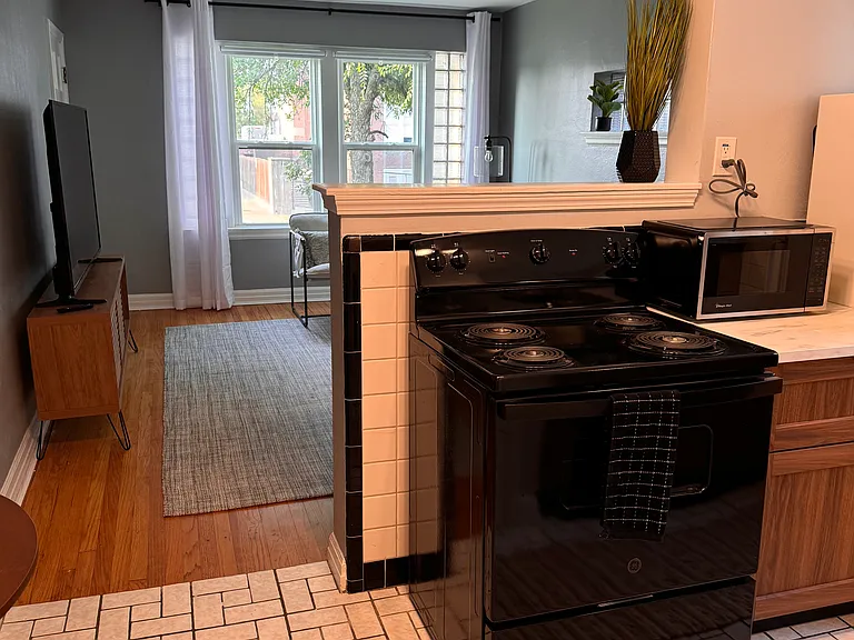4950 Kemper Ave #1F — Photo 5