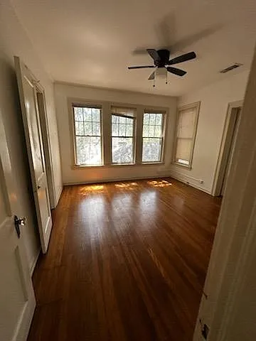1 bed, 1.0 bath, 5212 sqft, $2,300 — Photo 3