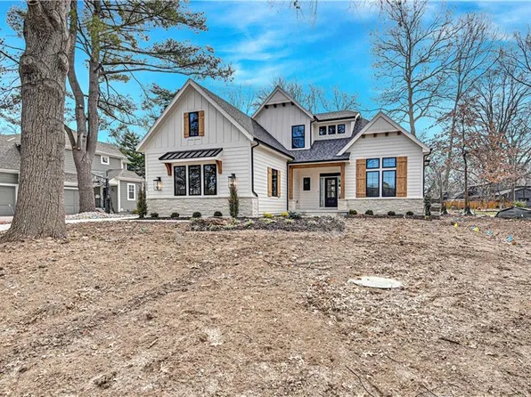 2809 W 89th St, Leawood, KS 66206