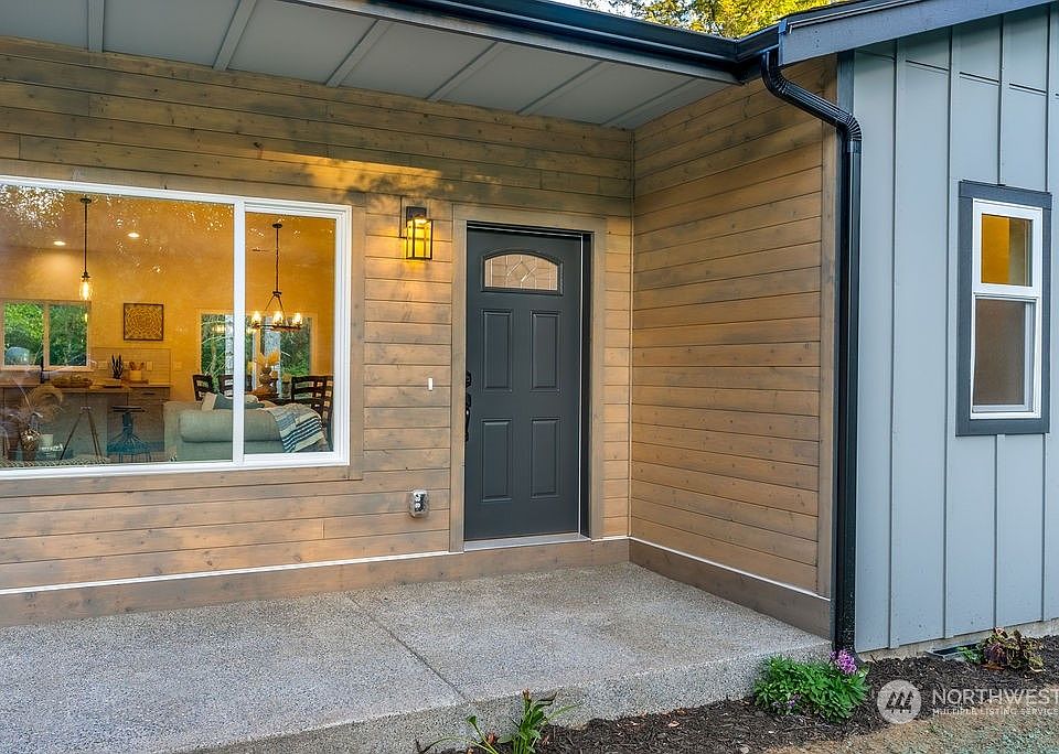 1st image of 1511 195th Avenue SW