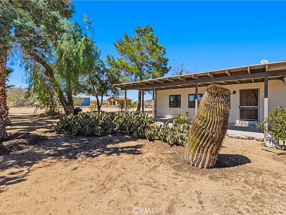 4th image of 60812 Adele Rd