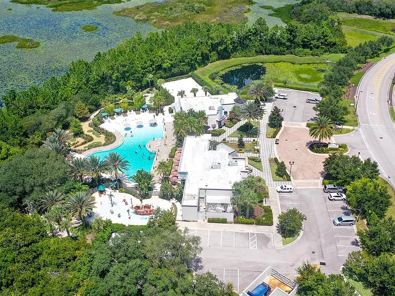 154 Captiva Dr — Photo 36