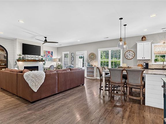 5th image of 268 Wrenwood Ct