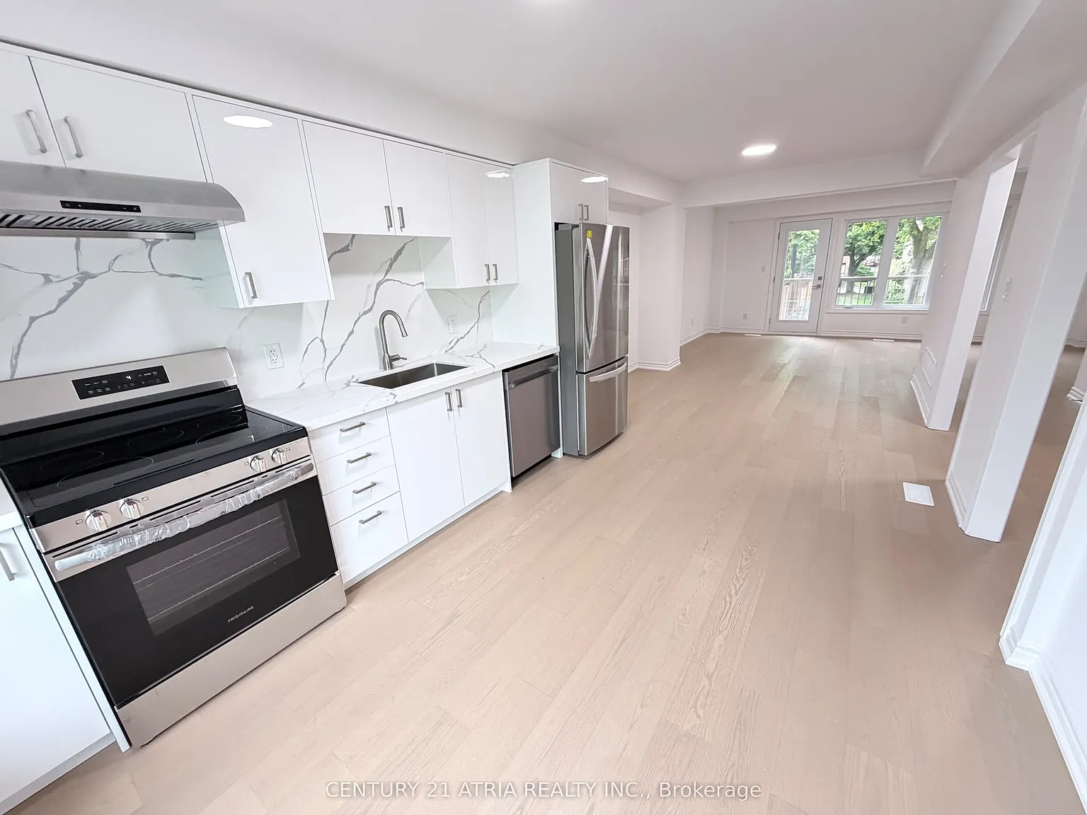 3 bed, $3,400 — Photo 2