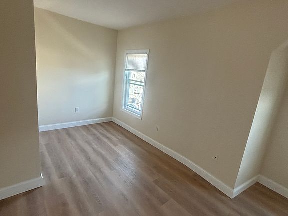 3rd image of 40 Walnut Ave #3