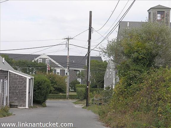 At Daves St looking toward Orange St