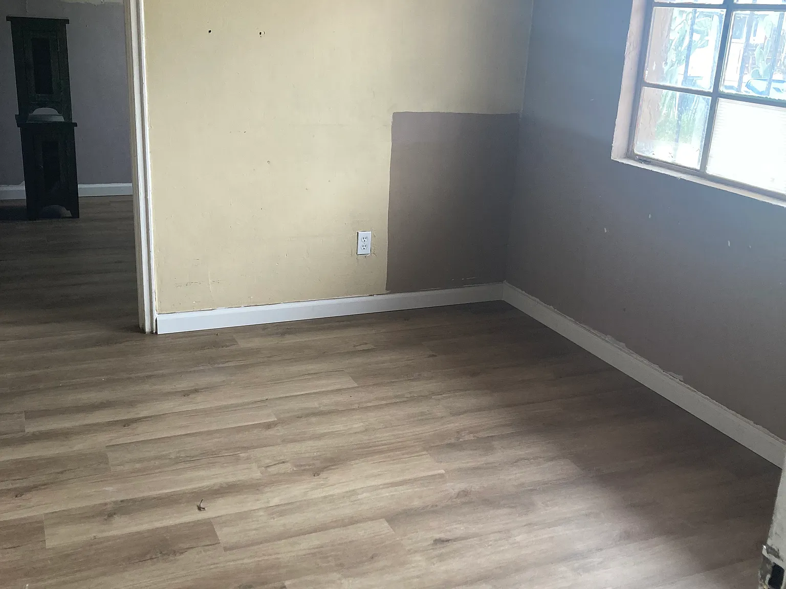 2 bed, 594 sqft, $1,000 — Photo 4