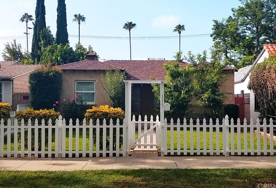 1st image of 12327 Cantura St