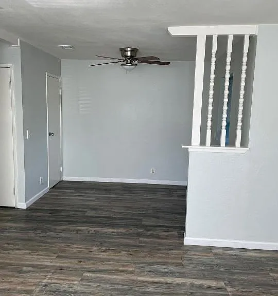 1039 Mohr Ln #D — Photo 4