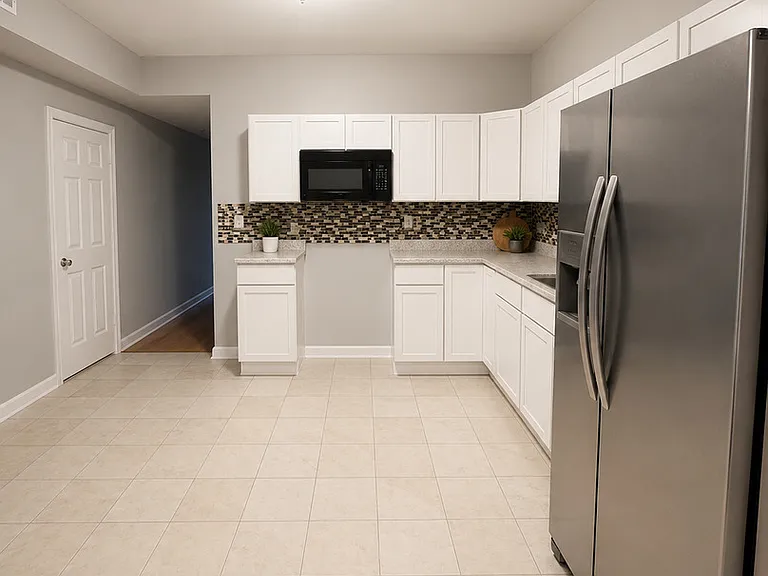 1922 W 47th St #2 — Photo 13