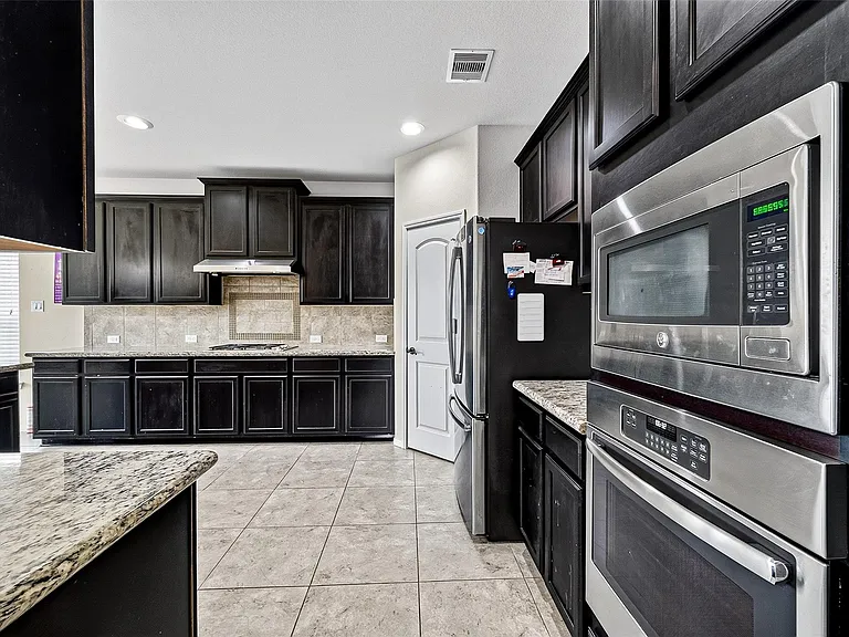 2931 Oakdale Landing Ct — Photo 13