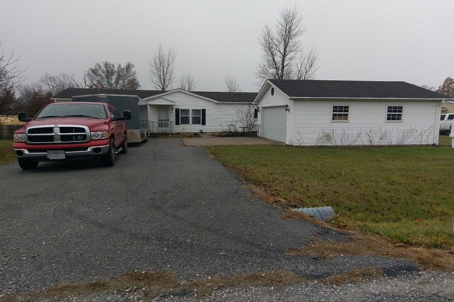 1st image of 2324 E Northwood Dr