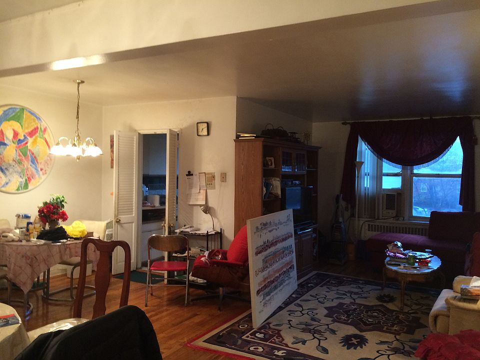 2nd image of 825 Ocean Pkwy APT 2J