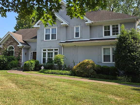 3rd image of 2710 Runnymeade Dr
