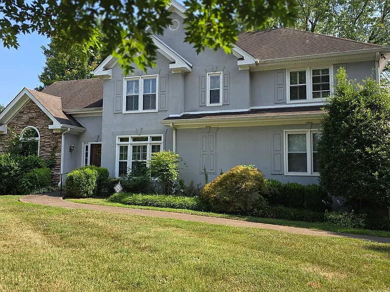 2710 Runnymeade Dr — Photo 3