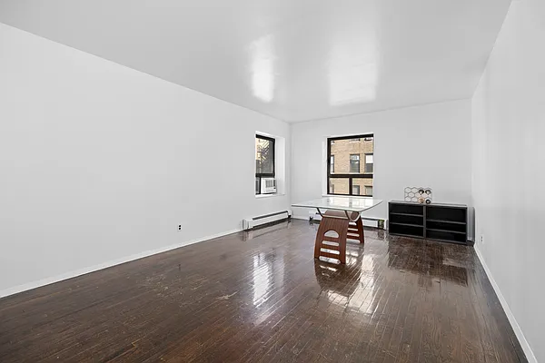 Rented by Douglas Elliman | media 15