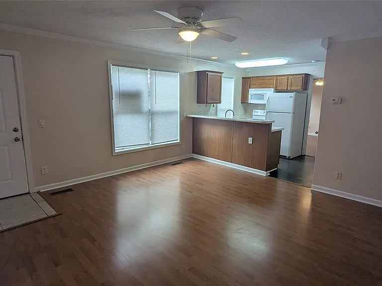 2905 Archer Rd #T5028 — Photo 2