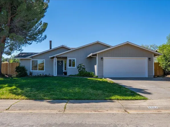 2907 Pawnee Ct, Redding, CA 96001