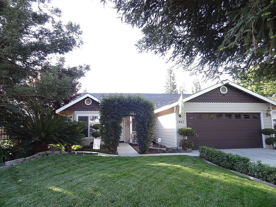 1867 Ave A, Kingsburg