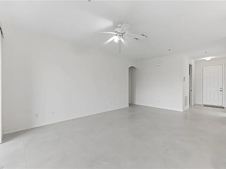 800 Carrick Bend Cir — Photo 6