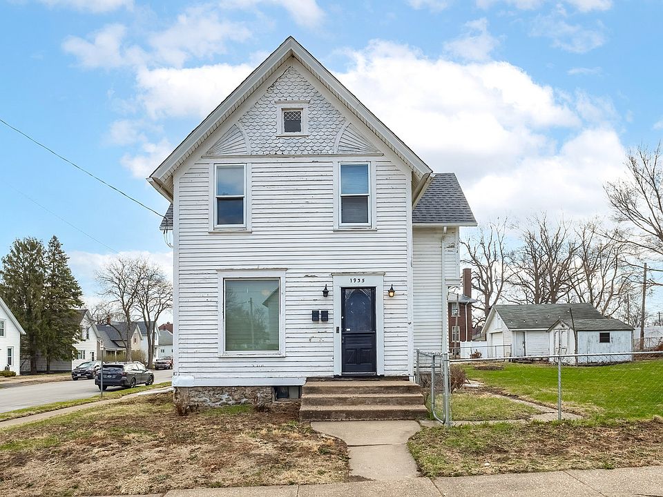 1st image of 1935 N Sturdevant St