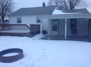 443 Cherokee Ln, Jackson, MI 49202