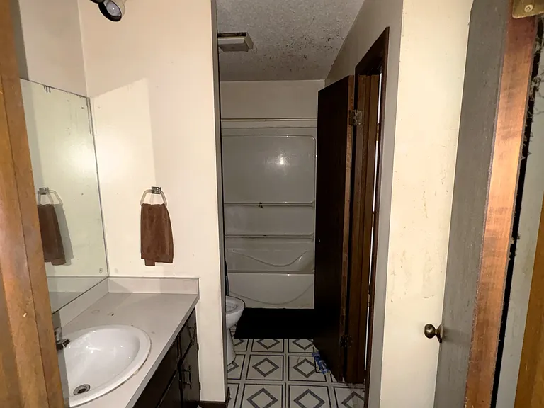2148 N Church St — Photo 4