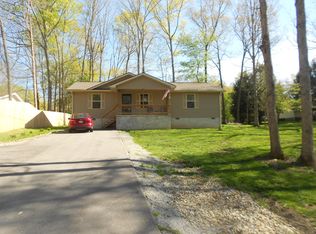 1039 Myrtle St, Crossville, TN 38555