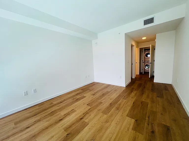 1646 NE 124th St #541 — Photo 11