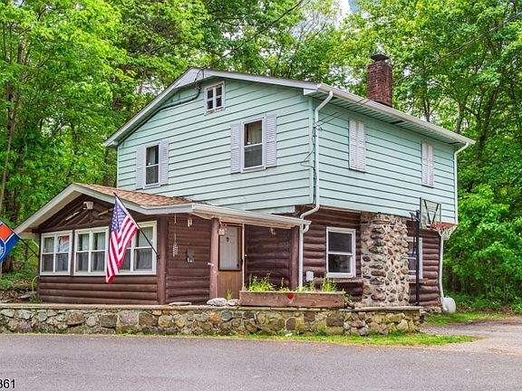2nd image of 51 Poplar Grove Ter