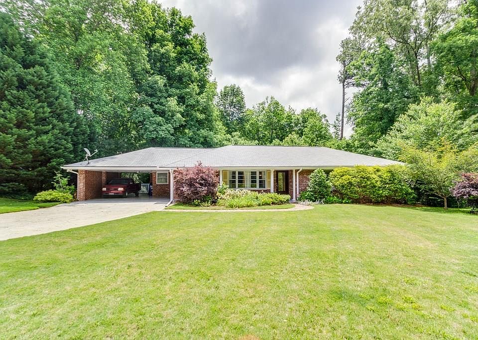 1st image of 2369 Bradcliff Dr