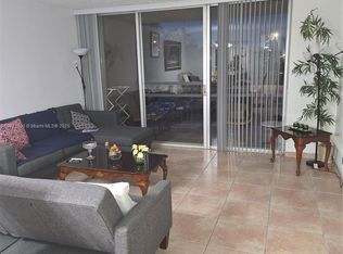 10425 SW 112th Ave APT 309, Miami, FL 33176
