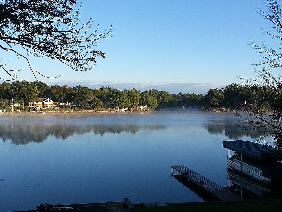2nd image of 3700 S Lake Dr