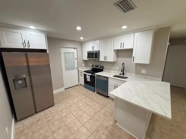 7490 34th St N #1, Pinellas Park, FL 33781