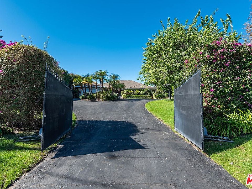 247 N Rockingham Ave, Los Angeles, CA 90049 | Zillow