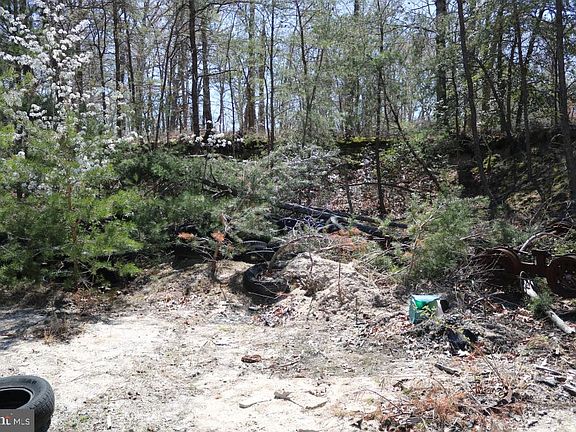 3rd image of 351 Shaws Mill Rd