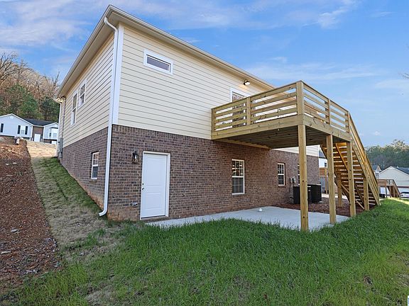 3rd image of 1586 Wilderness Ln