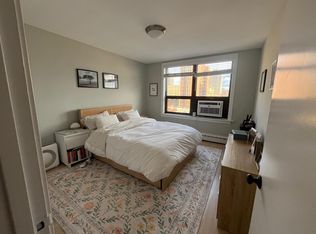 429 W Wellington Ave, Chicago, IL 60657