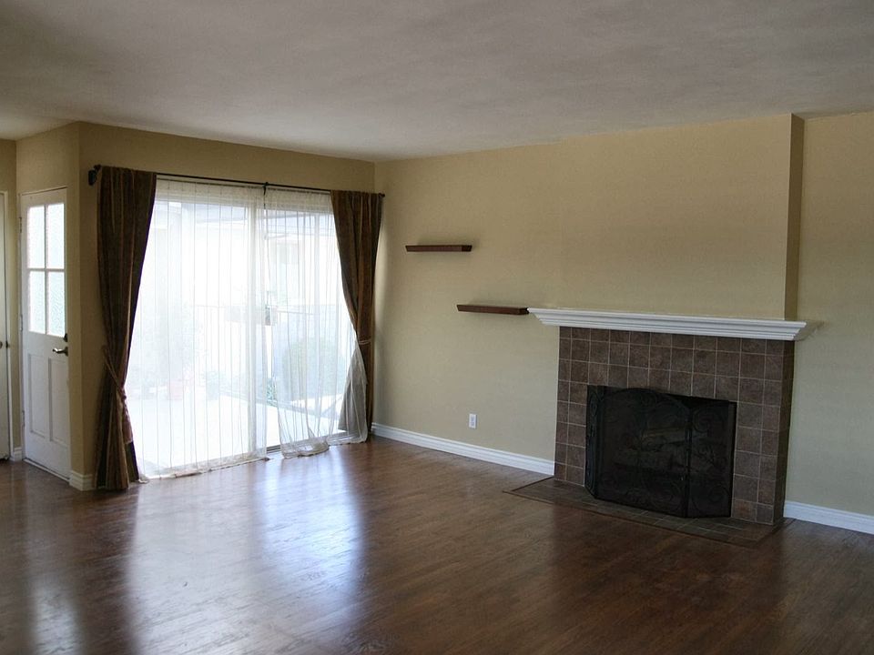 1st image of 850 Arcadia Ave Unit 8