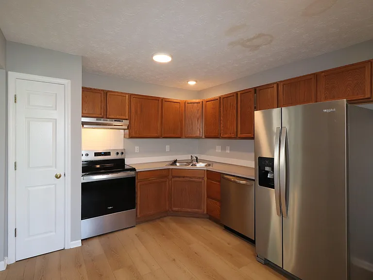 208 Mariwood Ct — Photo 8