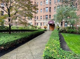 300 Main St APT 5J, White Plains, NY 10601