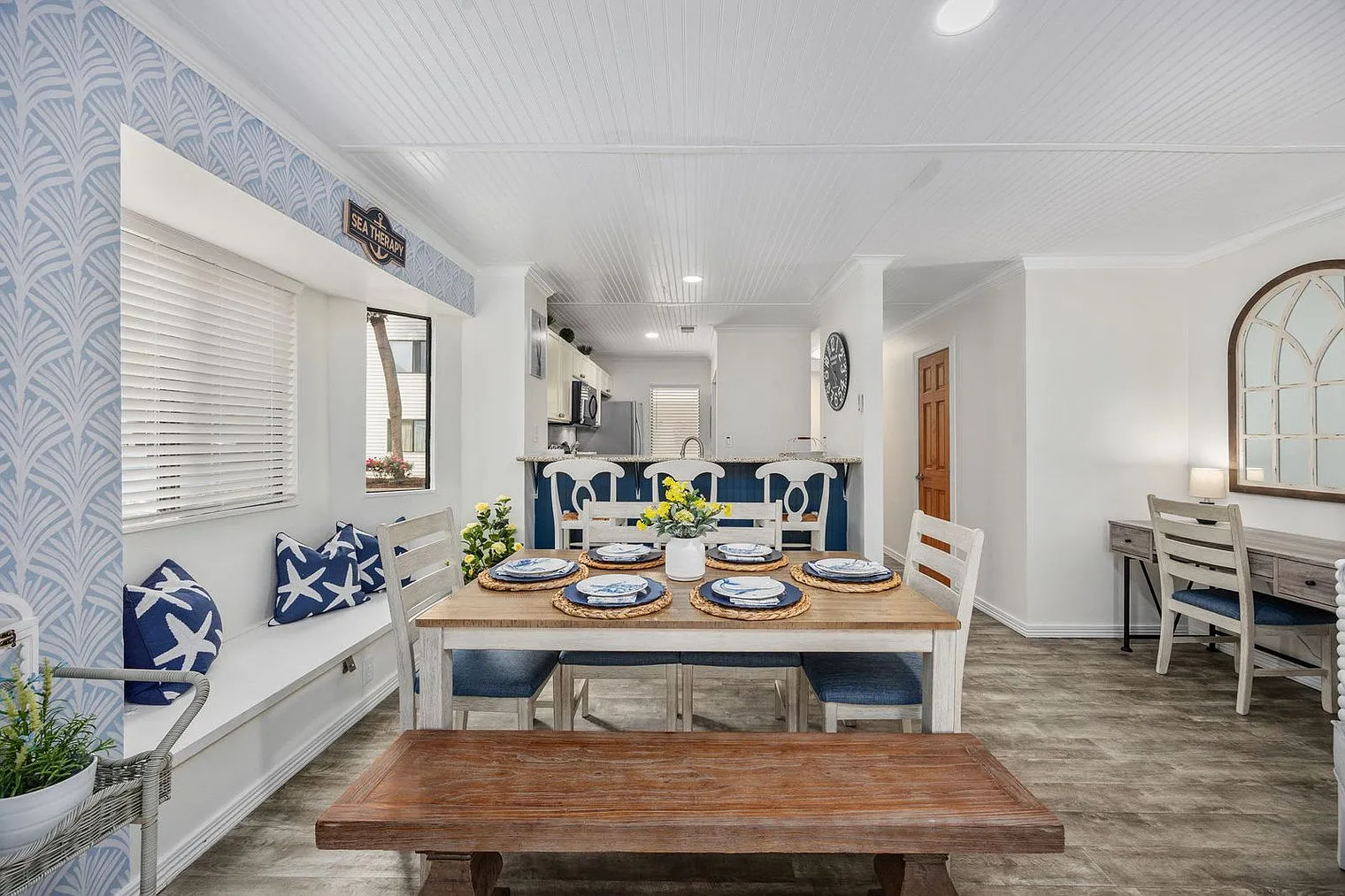 3 bed, 2.0 bath, 1345 sqft, $4,410 — Photo 3