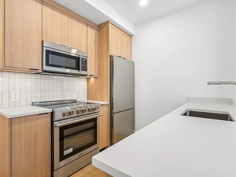 499 President St #347 — Photo 8