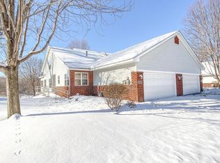 8024 Autumn Ridge Way, Chanhassen, MN 55317