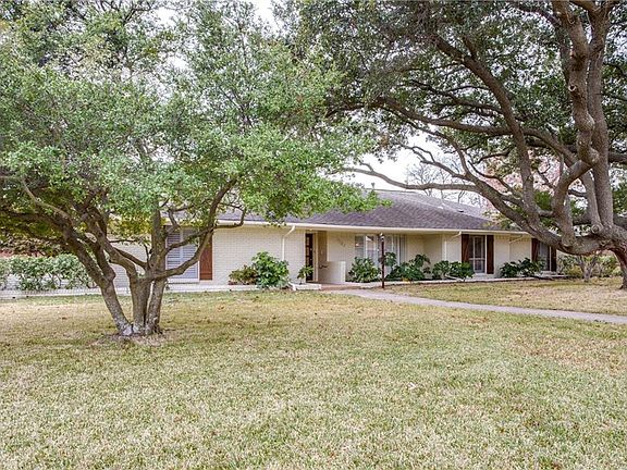 2nd image of 3784 Pallos Verdas Dr