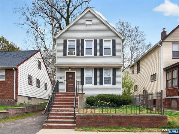 31 5th St, Ridgefield Park, NJ 07660
