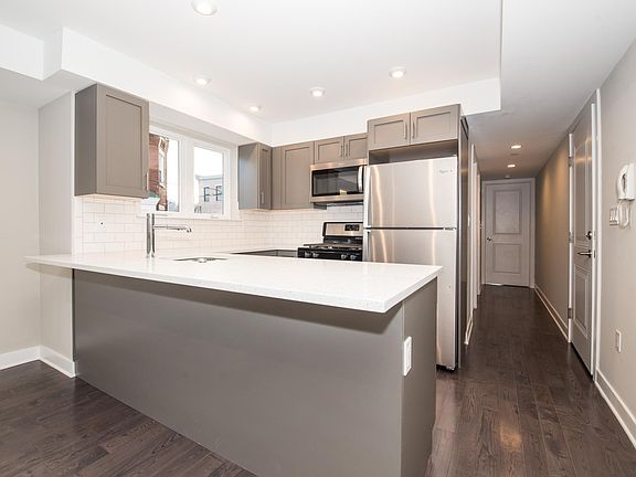 3rd image of 1223 N 30th St Unit B