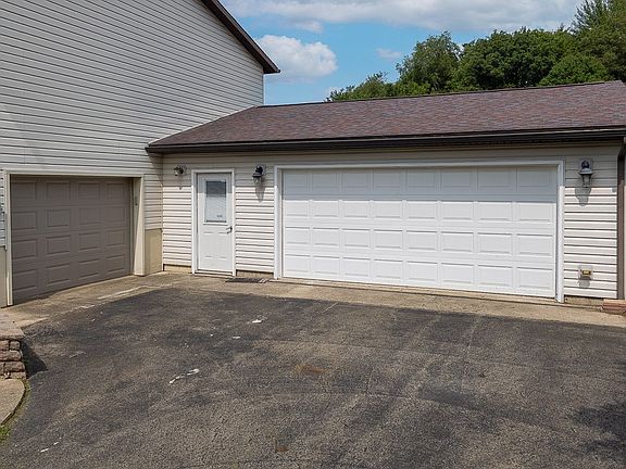 5th image of 31 Aylesworth Way
